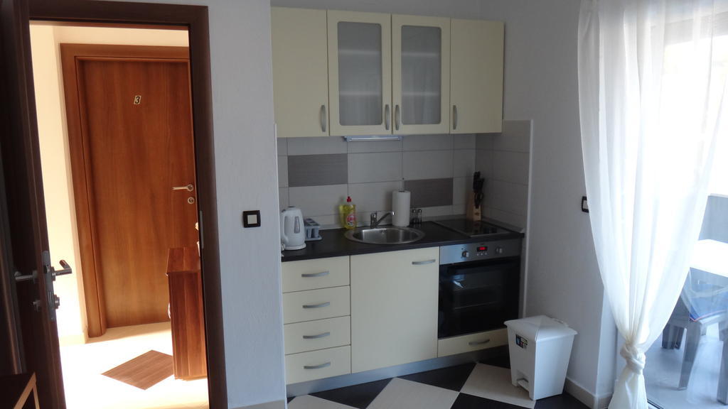 Apartments Selina Винишче Экстерьер фото